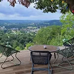 Le Clos Des Etoiles Couette-café 4*