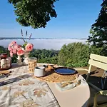 Bed & Breakfast Le Clos Des Etoiles 4*