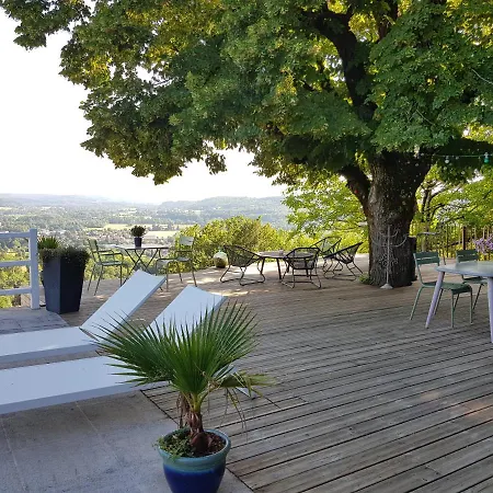 Le Clos Des Etoiles فندق مبيت وإفطار لو بوج