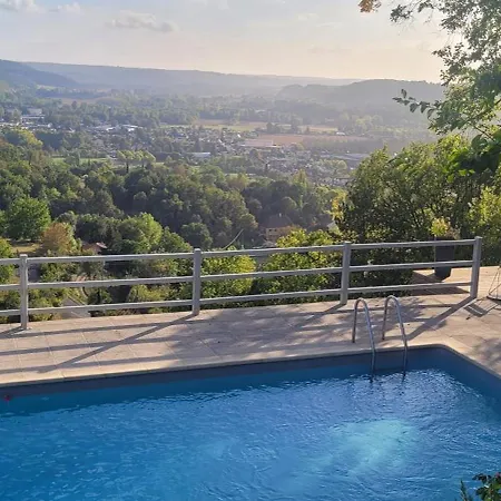 Le Clos Des Etoiles فندق مبيت وإفطار لو بوج