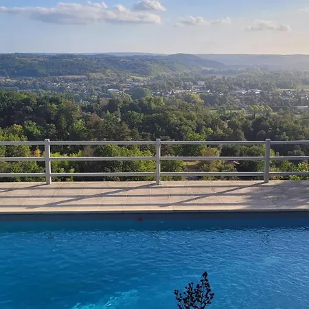 Le Clos Des Etoiles 4*