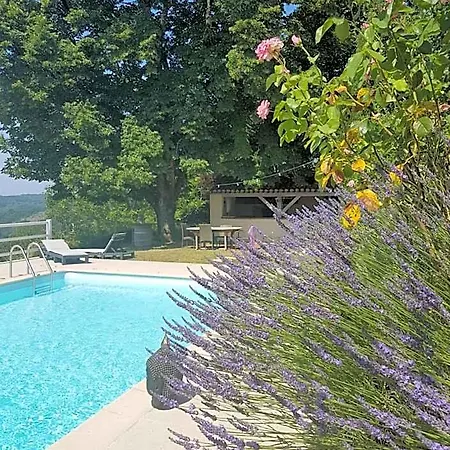 Le Clos Des Etoiles Bed & Breakfast