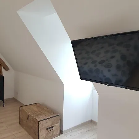 Le Clos Des Etoiles فندق مبيت وإفطار لو بوج