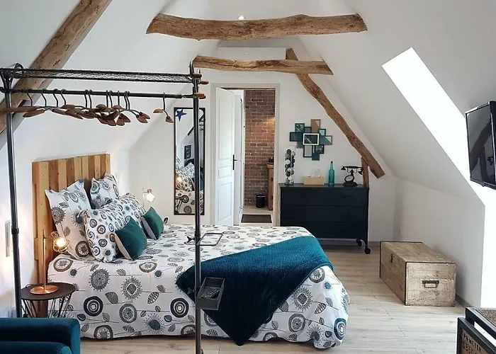 Le Clos Des Etoiles Bed & Breakfast 4*